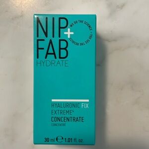 New in Box, NIP + FAB Hydrate Hyaluronic Fix Extreme Concentrate, 1.01 fl oz
